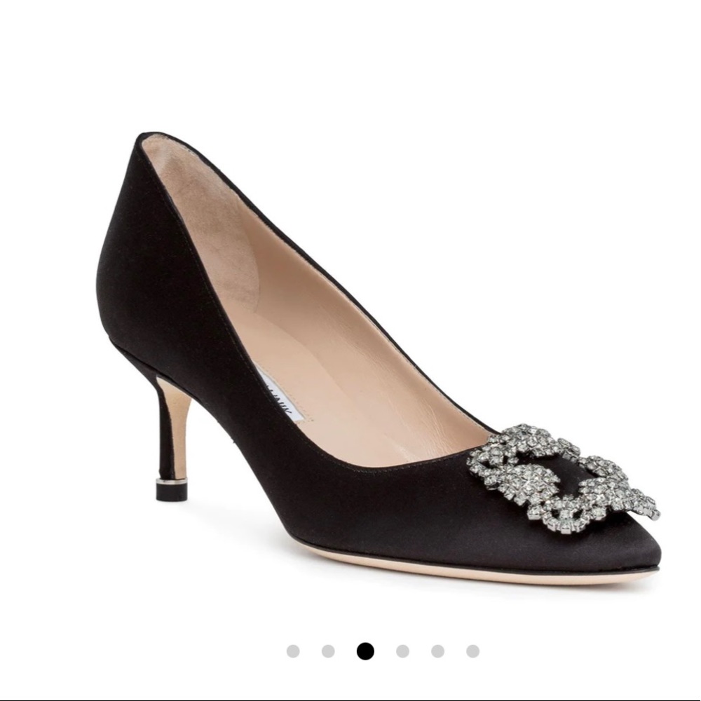Authentic Manolo Blahnik hangisi 50